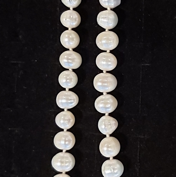 18" Baroque Freshwater Pearls 10mm-11mm - Picture 2 of 4